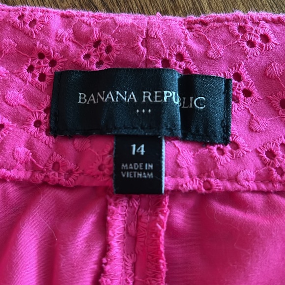 Banana Republic Shorts - Picture 4 of 5